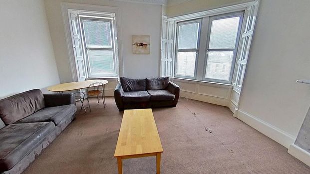 5 bedroom flat to rent - Photo 1