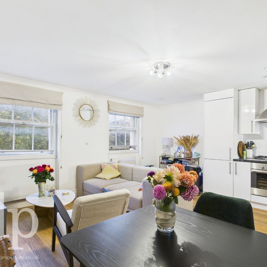 3 Bedroom Apartment, Park Road, Marylebone, NW1 - Photo 1