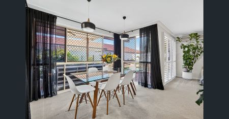 Spacious Family Home with Pool, Solar & Prime Location! - Photo 4