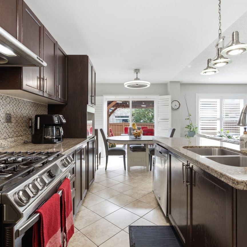 For Lease - 256 Giddings Crescent, Milton, Ontario - Photo 1