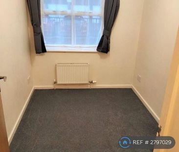 3 bedroom flat to rent - Photo 5
