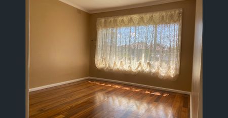 Perfect Family Home - Photo 3