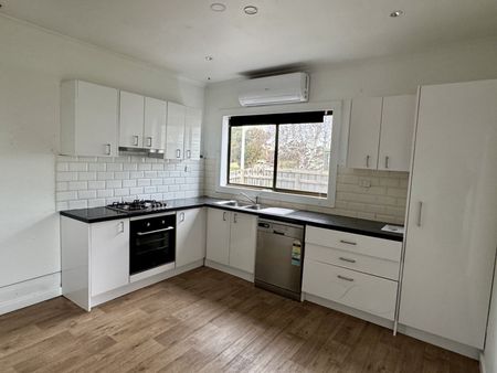 West End Living - Photo 3