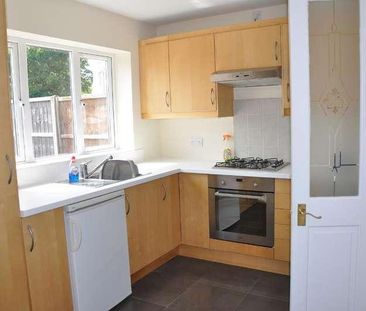 St. Nicholas Avenue, Kenilworth, Warwickshire, CV8 - Photo 4