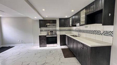 For Lease - 10 Solstice Drive Unit# Bsmnt, Toronto, Ontario - Photo 5