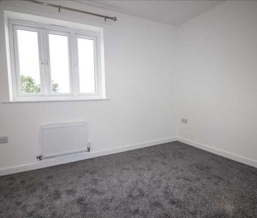 2 bedroom semi-detached house to rent - Photo 3