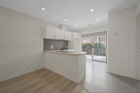 Stylish, Private & Perfectly Positioned - Photo 2