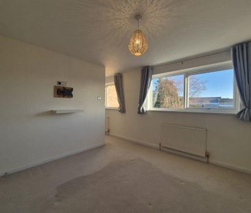 2 bedroom semi-detached house to rent - Photo 5