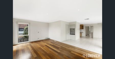 Executive Family Home - Photo 3