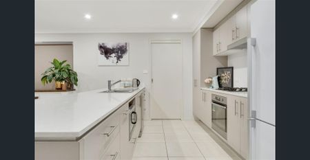 Prime Location Family Living - Photo 3