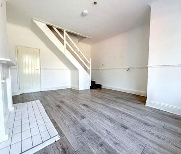 Britannia Terrace, Houghton Le Spring, Tyne and Wear, DH4 6LJ - Photo 3