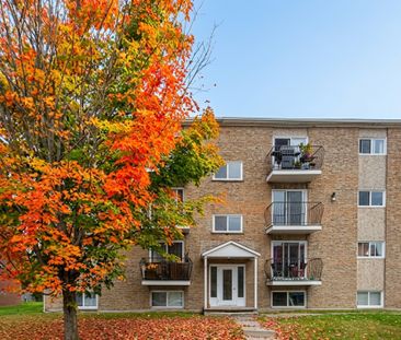 BEAU 5 ½|CHAUFFAGE-EAU CHAUDE - Photo 3