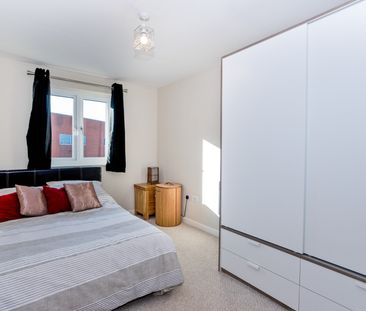 2 bedroom apartment to rent The Roundhouse, Gunwharf Quays, Portsmo... - Photo 2