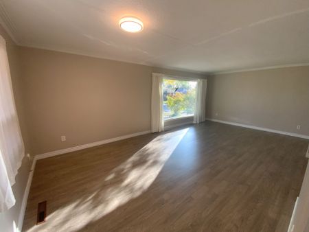For Lease - 70 Holford Crescent, Toronto, Ontario - Photo 2