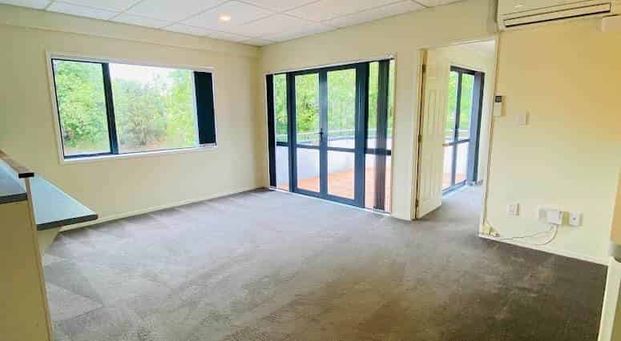 Modern Apartment Near Pukekohe Town - Photo 1