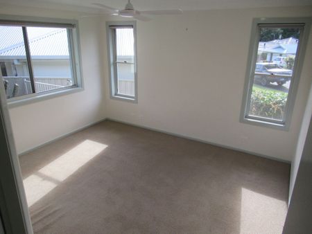 Beautiful Boambee East Home - Photo 2