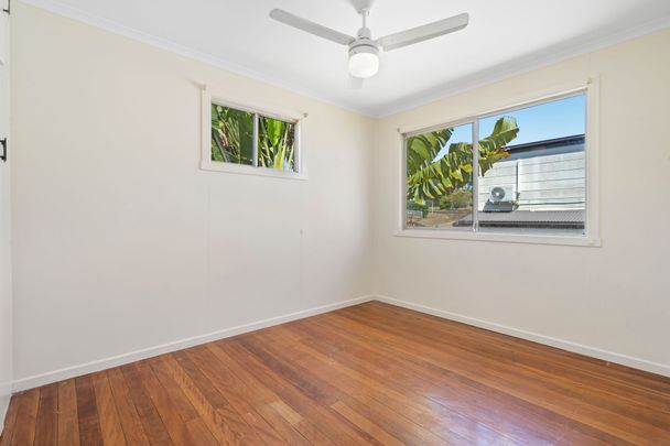 2 Salway Street, Stafford Heights QLD 4053 - House For Rent | Domain - Photo 1