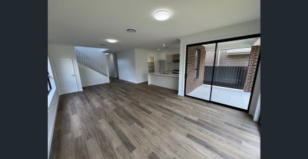 Brand New 5 bedroom House - Photo 5