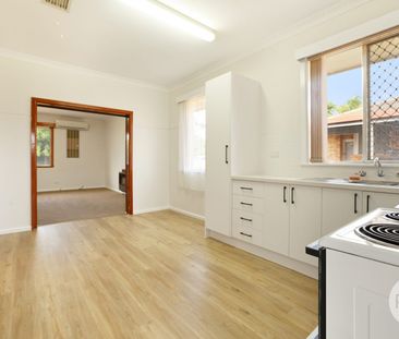 4 Campbell Street, Tamworth, NSW 2340 - Photo 3