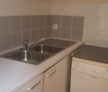 Location Appartement 3 pièces 61m² CARCASSONNE 11000 - Photo 2