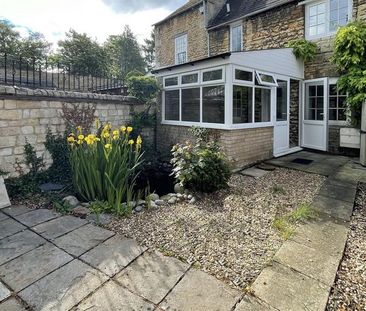 2 bedroom cottage to rent - Photo 1