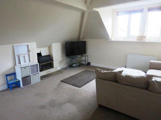 West Cliffe Grove, Harrogate - Photo 1