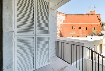 2 Bedroom Apartment with a view, Largo do Rato, Lisboa