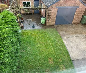 3 bedroom semi-detached house to rent - Photo 5