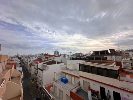 Apartamento T1 com Varanda a Sul | Arrendamento Anual | Monte Gordo - Photo 2