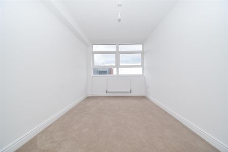 Trend House, Northgate, Wakefield - Photo 3