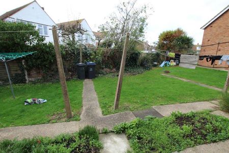 1 bedroom flat to rent - Photo 5