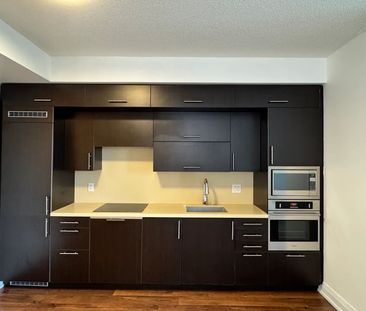 For Lease - 5 Sheppard Avenue Unit# 2118, Toronto, Ontario - Photo 1