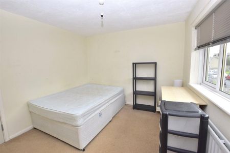 3 bedroom house to rent - Photo 3