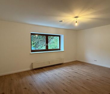 58762 Evingsen - Ruhige 2-Zi. Wohnung mit Stellplatz/ Terrasse - Photo 1