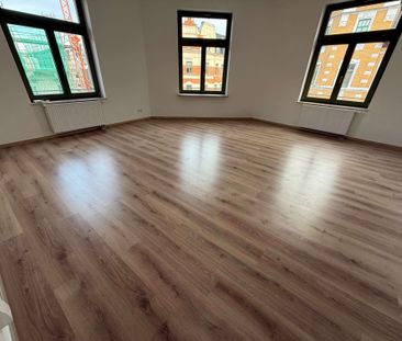 Großes Wohnzi. - begehbarer Kleideschrank - 3. OG u.v.m. - Foto 1