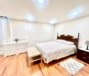 For Lease - 289 Laurentian Avenue Unit# Room#B, Mississauga, Ontario - Photo 4