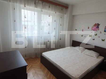 Apartament 3 camere,AC, centrala termica, Zona Calea Severinului - Fotografie 4