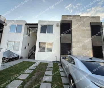 Renta departamento en planta alta de dos recámaras en Paseos del Bo... - Photo 3