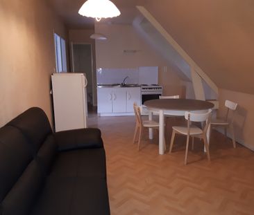 Location Appartement 3 pièces 41m² SABLE SUR SARTHE 72300 - Photo 1