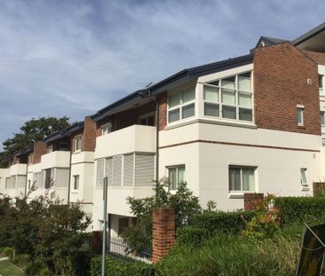 Sunlit Residence in the Heart of Killara with Contemporary Finishes&comma; North East Facing - Photo 1