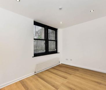 2 bedroom detached house to rent - Photo 4