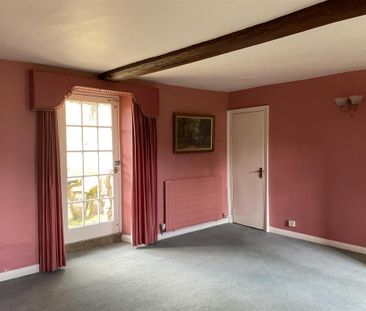 5 bedroom detached house to rent - Photo 2