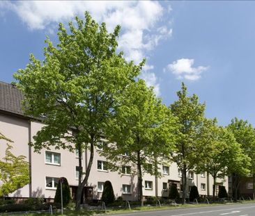Helle Wohnung mit Balkon und guter Anbindung - Photo 2