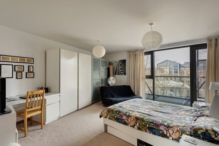 2 Bed Flat - Photo 5