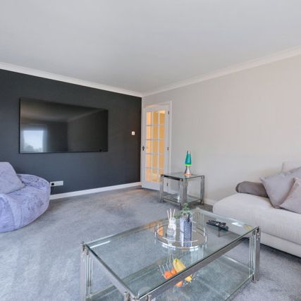 9 Macaulay Drive, AB15 8FL, Aberdeen - Photo 1