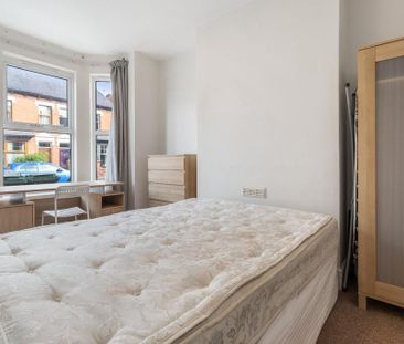 5 bedroom terraced house to rent - Photo 2