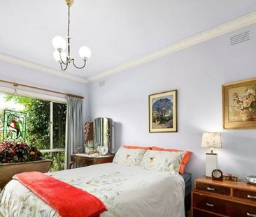 Comfortable Living in a Great Location! - Photo 3