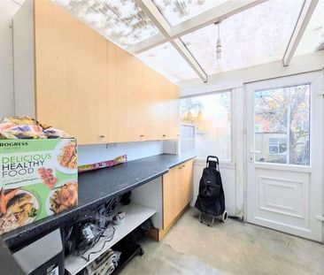 Alexandra Road, London, NW4 - Photo 4