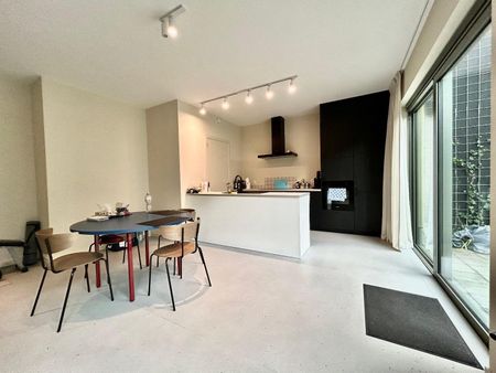 Uitzonderlijk gemeubelde nieuwbouwwoning met 2 slpk en garage - Foto 5