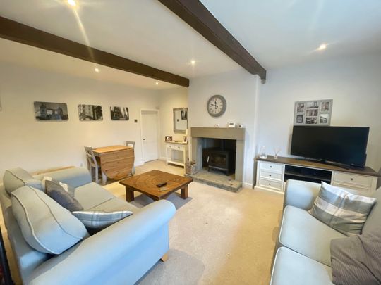 2 bedroom terraced house to rent - Photo 1